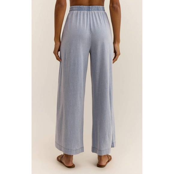 NEW Z SUPPLY scout jersey denim pant in washed indigo - Picture 3 of 3